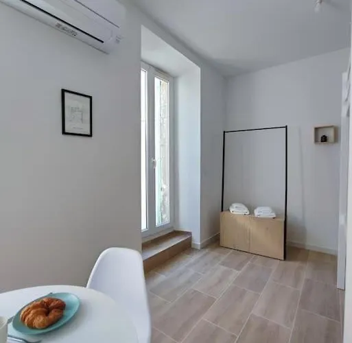 Appartement Pause Entre Cite Et Bastide *clim *wifi *smart Tv Carcassonne