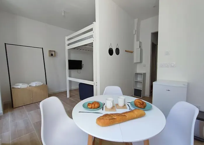 Appartement Pause Entre Cite Et Bastide *clim *wifi *smart Tv Carcassonne